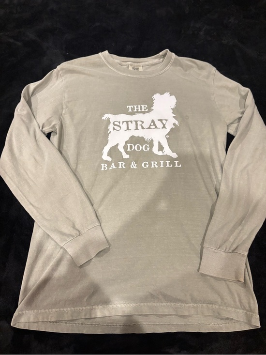 Tops - The Stray Dog Bar & Grill Graphic Long Sleeve Tee - Gray